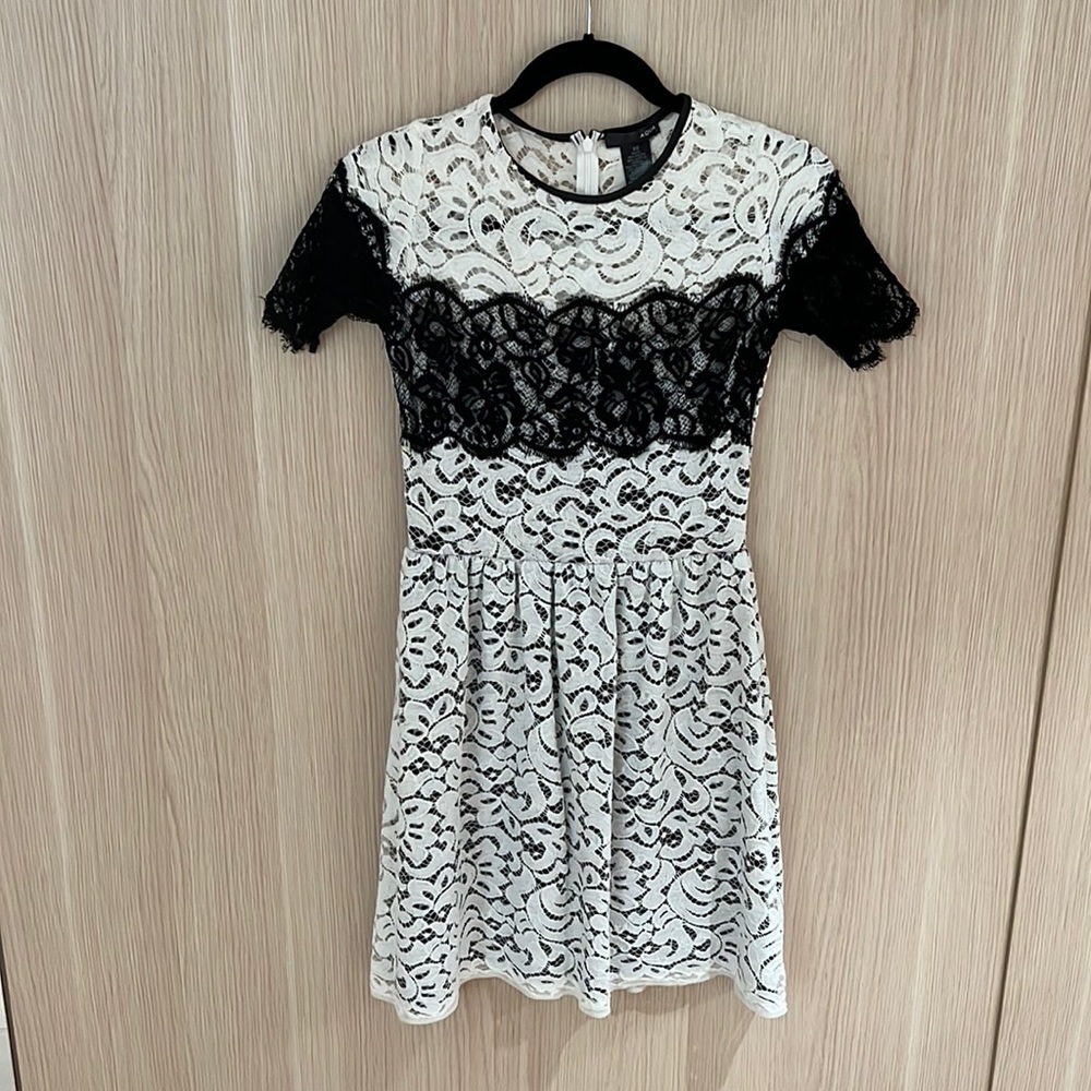 Aqua lace lined dress size women’s XS